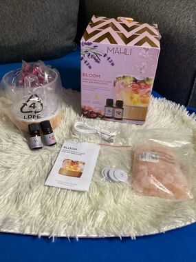 Mahli Bloom Himalayan Salt Lamp and Air Freshener New